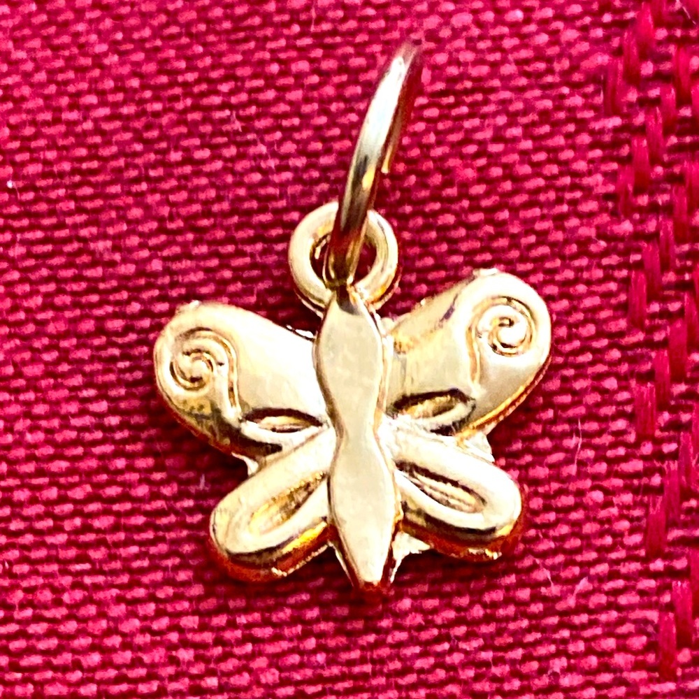 5/$10❤️❤️❤️NEW ROSE GOLD TONED ALLOY BUTTERFLY CHARM PENDANT